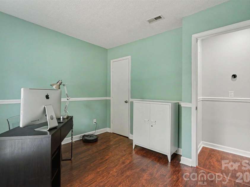 6008 Trysting Road, Charlotte, NC 28227.  MLS# CAR4396209, YatesRealty ID 37627. 