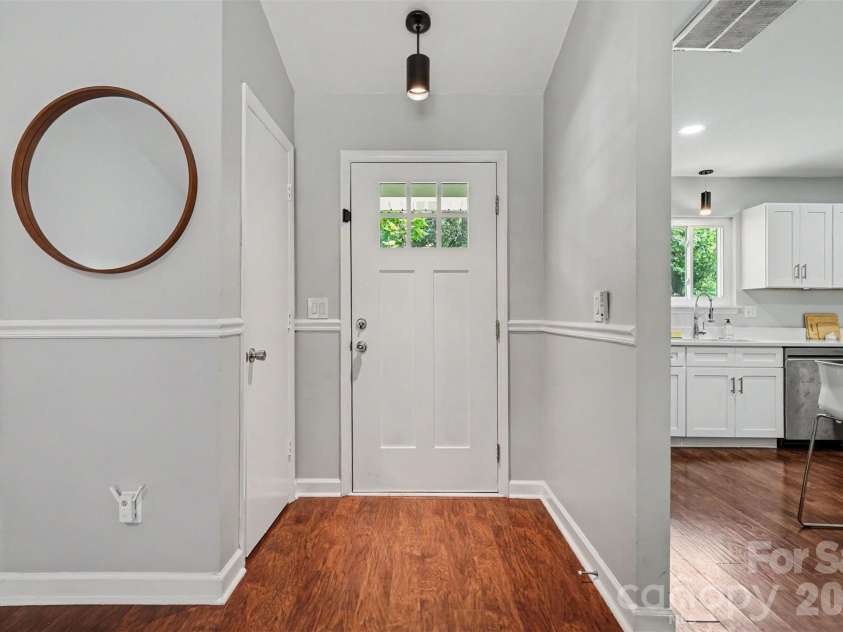 6008 Trysting Road, Charlotte, NC 28227.  MLS# CAR4396209, YatesRealty ID 37627. Entry