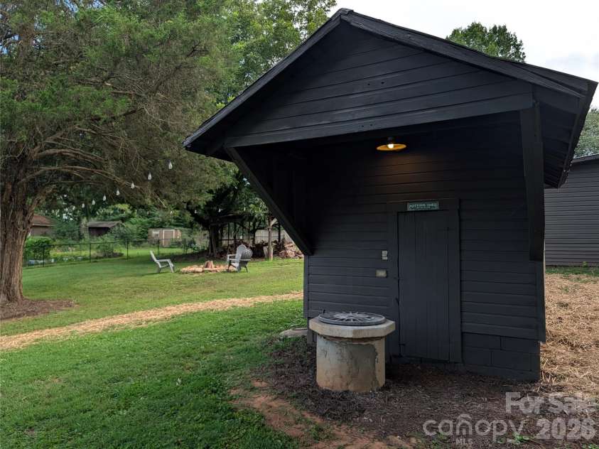 926 Salem Church Road, Lincolnton, NC 28092.  MLS# CAR4403329, YatesRealty ID 37628. 