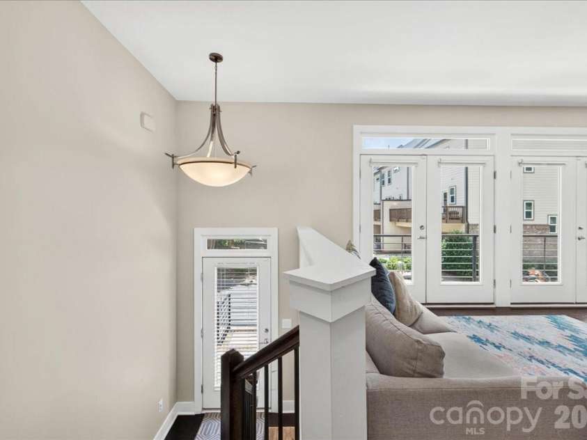 2115 Garabrandt Lane, Charlotte, NC 28204.  MLS# CAR4402454, YatesRealty ID 37629. 