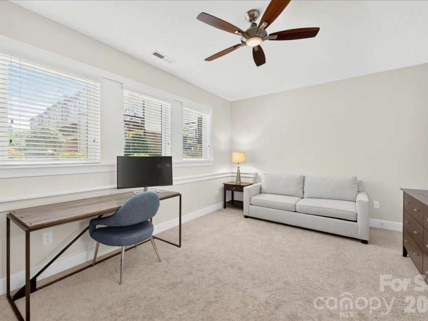 2115 Garabrandt Lane, Charlotte, NC 28204.  MLS# CAR4402454, YatesRealty ID 37629. 