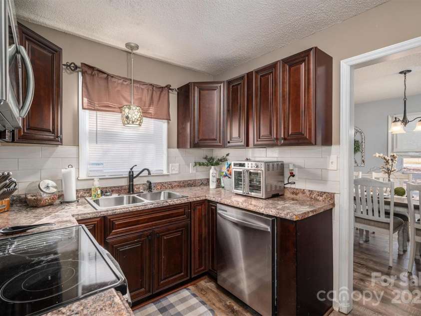 1316 Neal Hawkins Road, Gastonia, NC 28056.  MLS# CAR4219297, YatesRealty ID 3763. 