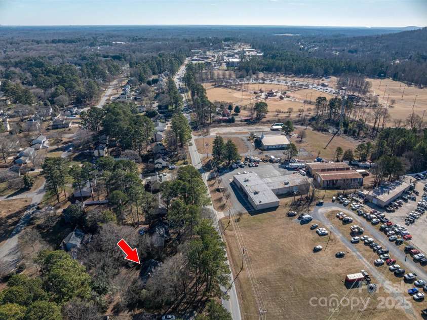 1316 Neal Hawkins Road, Gastonia, NC 28056.  MLS# CAR4331760, YatesRealty ID 3763. 