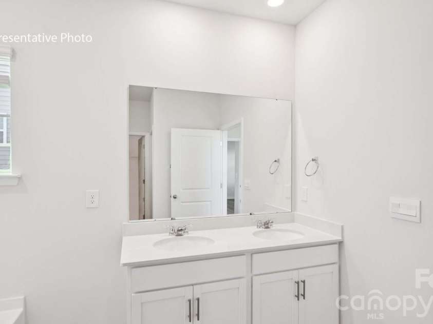 2019 Moorside Court, Lancaster, SC 29720.  MLS# CAR4355851, YatesRealty ID 3763. 