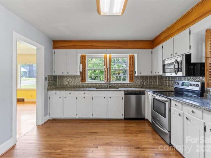 514 Sumter Street, Shelby, NC 28150.  MLS# CAR4253430, YatesRealty ID 3763. 