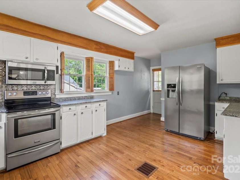 514 Sumter Street, Shelby, NC 28150.  MLS# CAR4253430, YatesRealty ID 3763. 