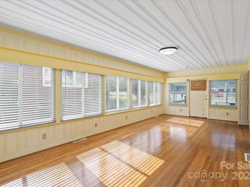 514 Sumter Street, Shelby, NC 28150.  MLS# CAR4253430, YatesRealty ID 3763. 