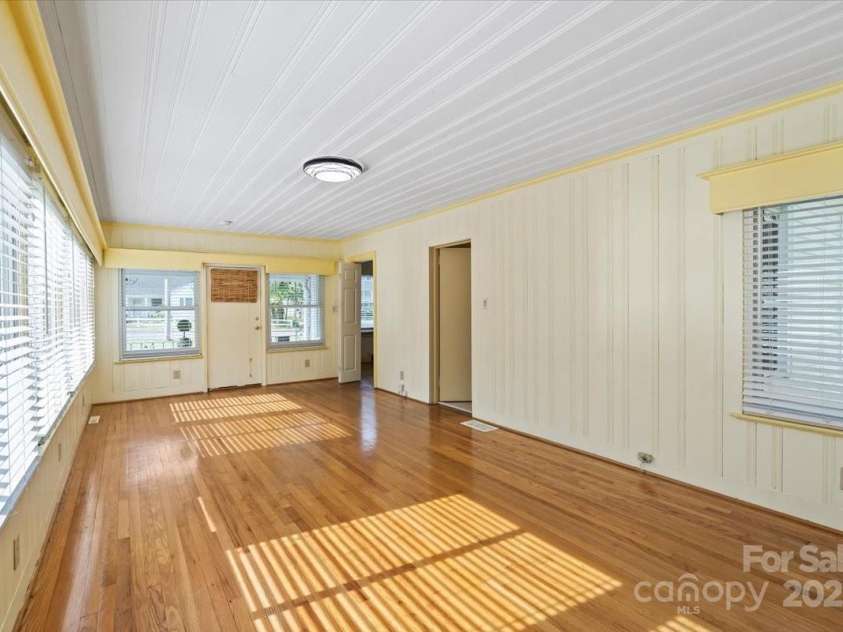 514 Sumter Street, Shelby, NC 28150.  MLS# CAR4253430, YatesRealty ID 3763. 