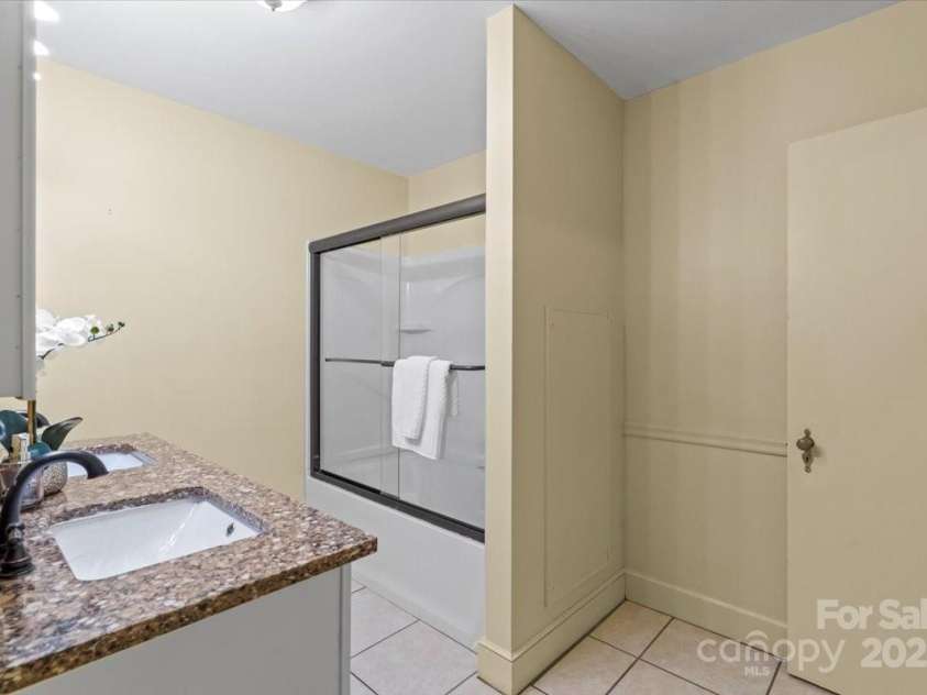 514 Sumter Street, Shelby, NC 28150.  MLS# CAR4253430, YatesRealty ID 3763. 