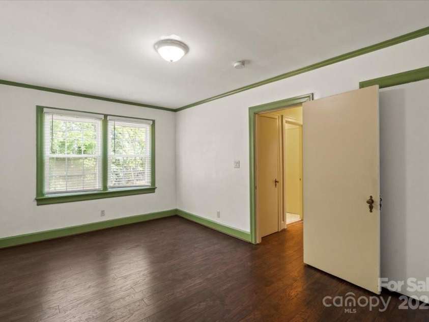 514 Sumter Street, Shelby, NC 28150.  MLS# CAR4253430, YatesRealty ID 3763. 