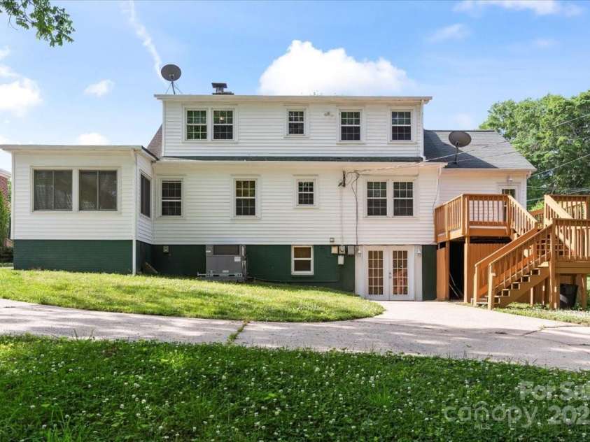 514 Sumter Street, Shelby, NC 28150.  MLS# CAR4253430, YatesRealty ID 3763. 
