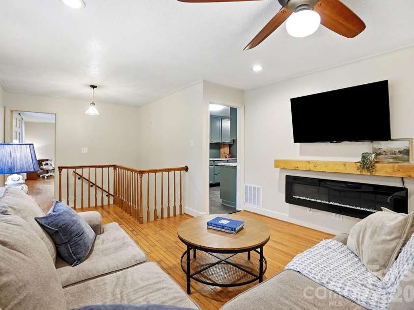 1021 Wedgewood Road, Lancaster, SC 29720.  MLS# CAR4400574, YatesRealty ID 37632. 