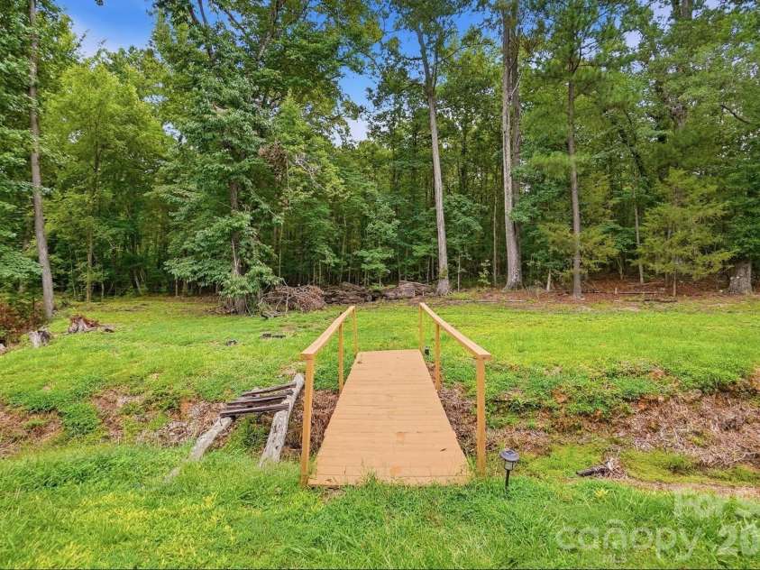 1021 Wedgewood Road, Lancaster, SC 29720.  MLS# CAR4400574, YatesRealty ID 37632. 
