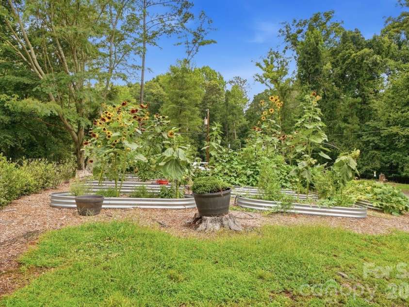 1021 Wedgewood Road, Lancaster, SC 29720.  MLS# CAR4400574, YatesRealty ID 37632. 