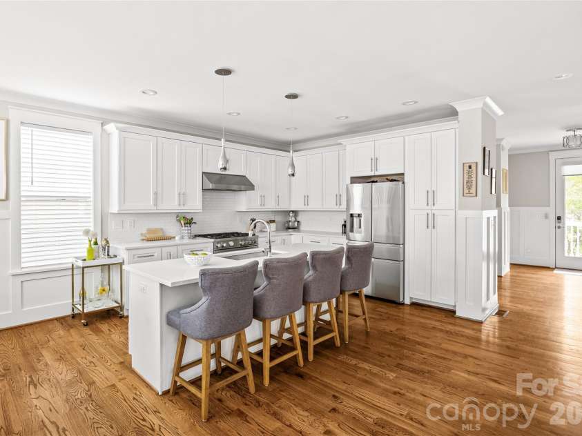 1923 Hamorton Place, Charlotte, NC 28205.  MLS# CAR4401786, YatesRealty ID 37634. 