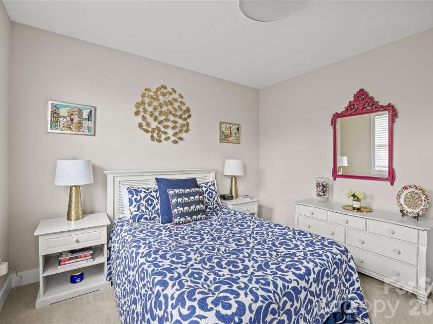 1923 Hamorton Place, Charlotte, NC 28205.  MLS# CAR4401786, YatesRealty ID 37634. 
