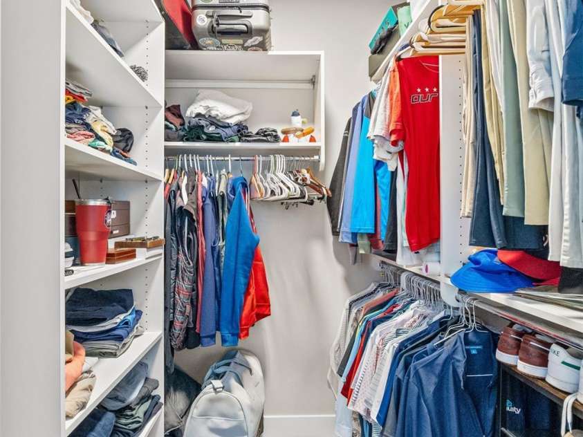 1923 Hamorton Place, Charlotte, NC 28205.  MLS# CAR4401786, YatesRealty ID 37634. Dual Primary Closet