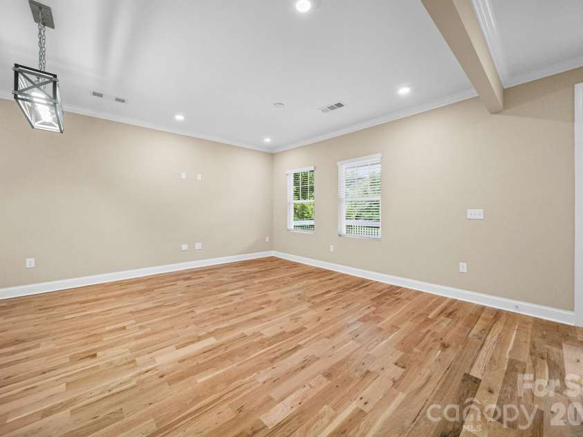 111 Hemphill Avenue, Chester, SC 29706.  MLS# CAR4403805, YatesRealty ID 37636. 