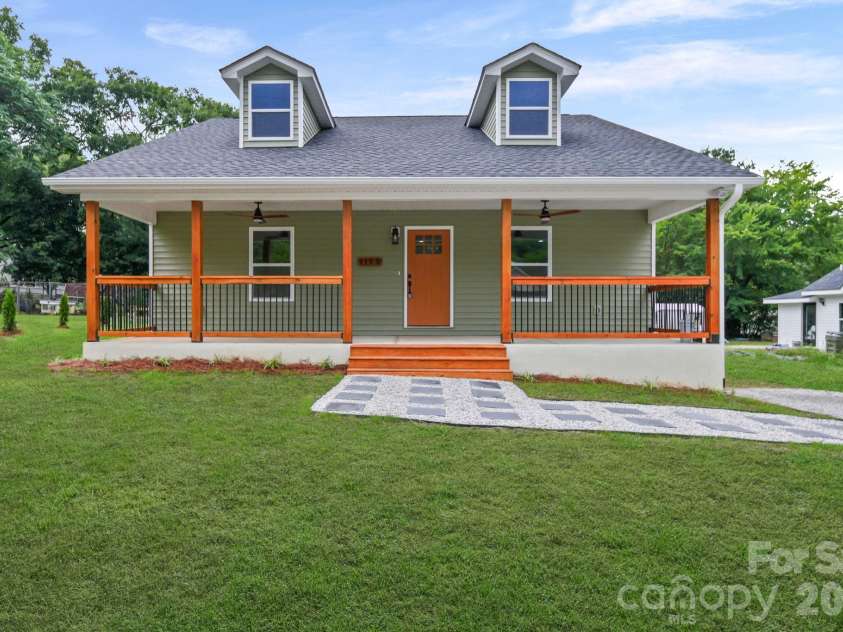 113.5 Graham Street, Chester, SC 29706.  MLS# CAR4403838, YatesRealty ID 37637. 