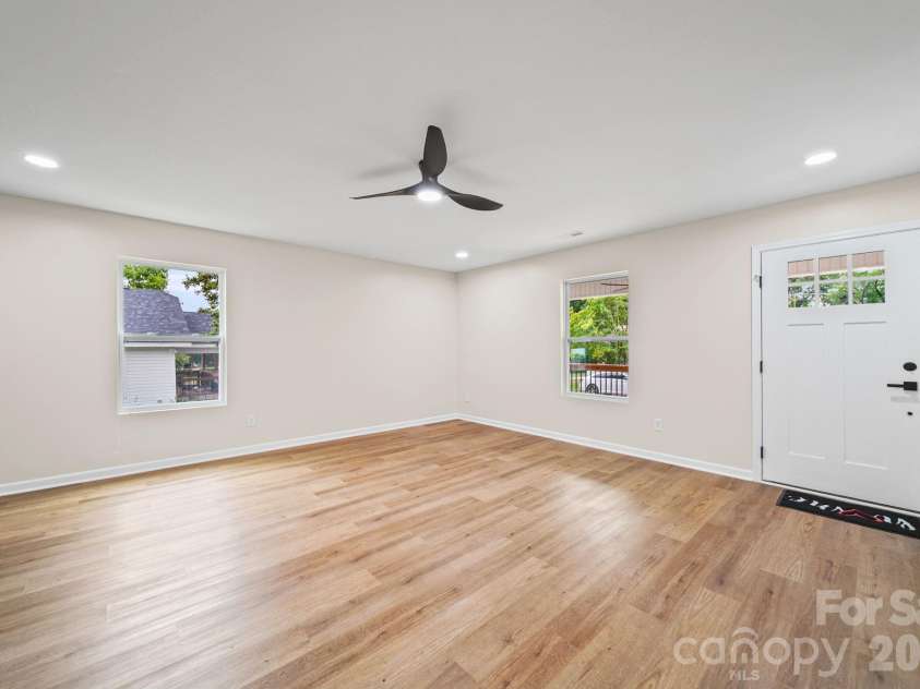 113.5 Graham Street, Chester, SC 29706.  MLS# CAR4403838, YatesRealty ID 37637. 