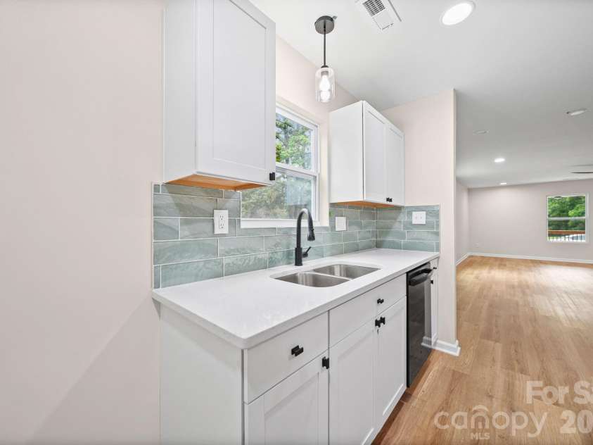 113.5 Graham Street, Chester, SC 29706.  MLS# CAR4403838, YatesRealty ID 37637. 