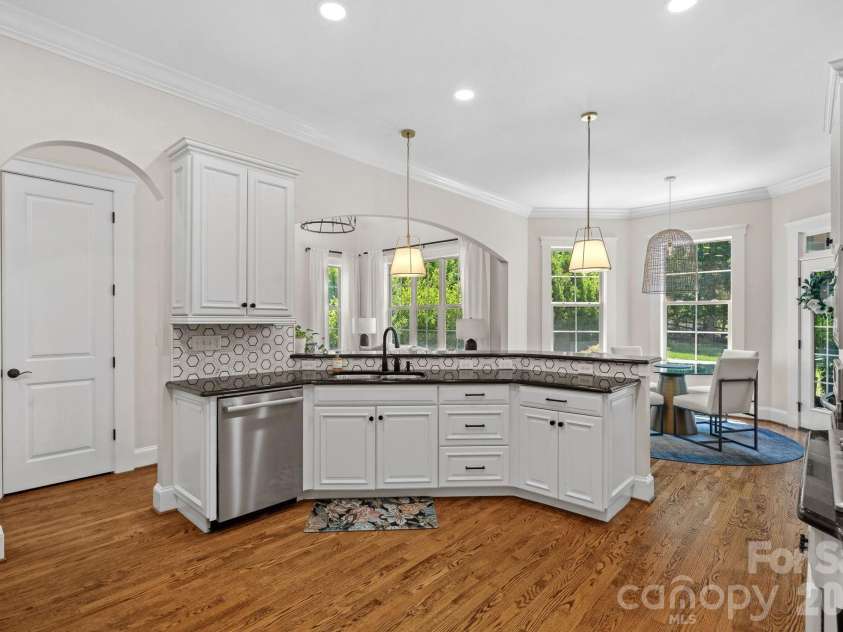 3813 Lakeside Drive, Charlotte, NC 28270.  MLS# CAR4403586, YatesRealty ID 37638. 