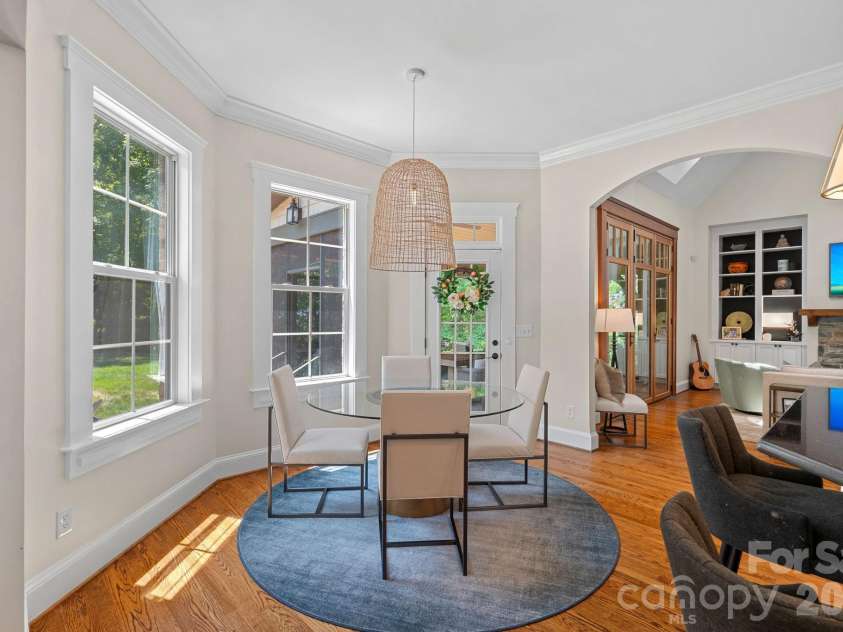 3813 Lakeside Drive, Charlotte, NC 28270.  MLS# CAR4403586, YatesRealty ID 37638. 