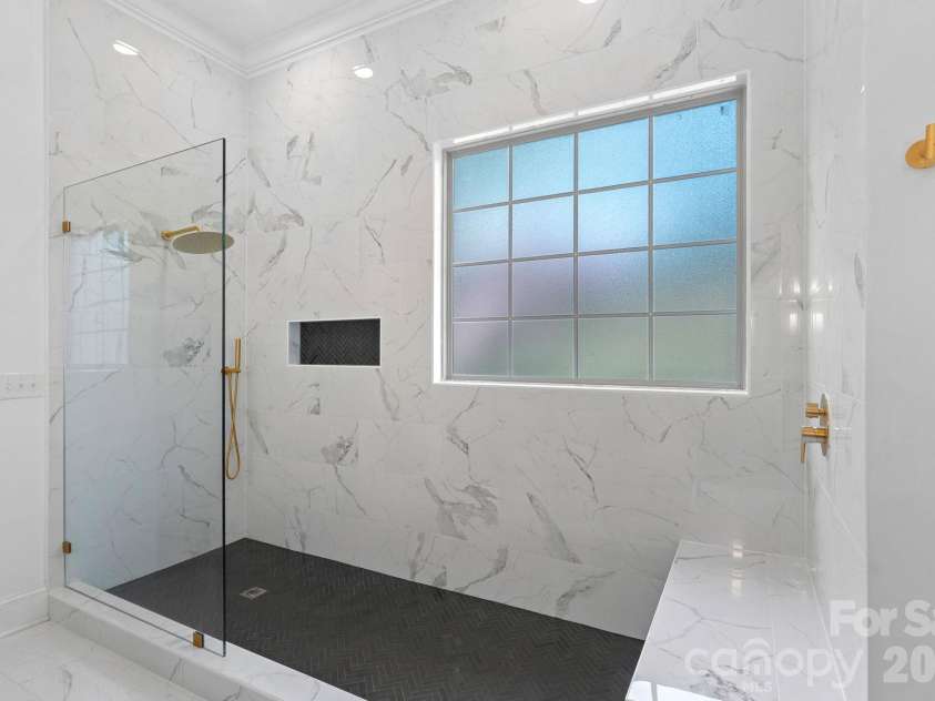 3813 Lakeside Drive, Charlotte, NC 28270.  MLS# CAR4403586, YatesRealty ID 37638. 