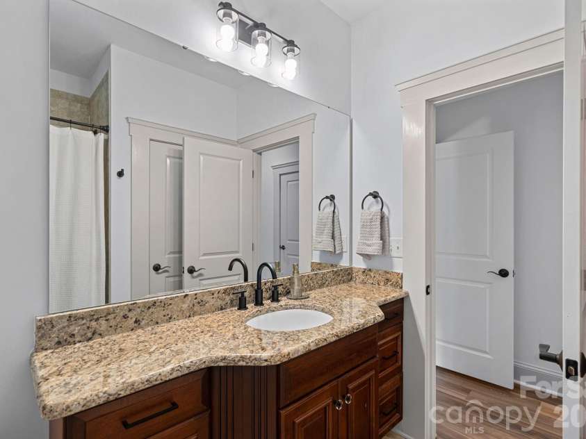 3813 Lakeside Drive, Charlotte, NC 28270.  MLS# CAR4403586, YatesRealty ID 37638. 