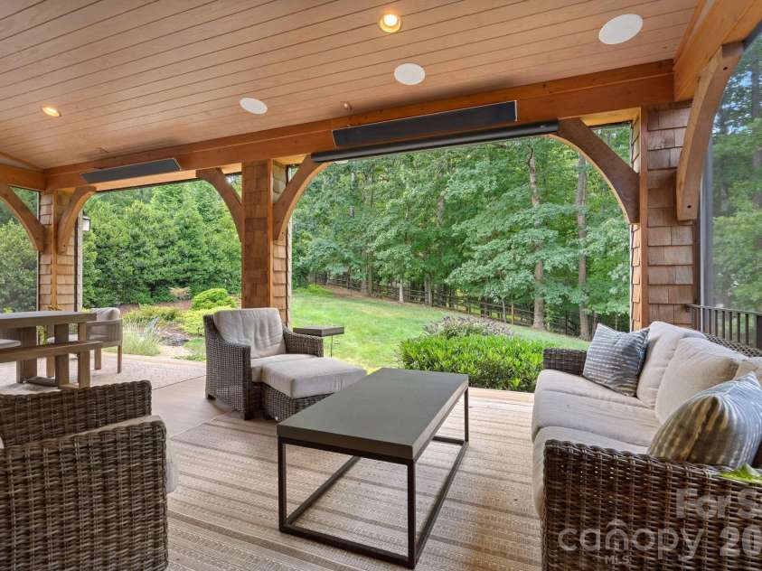 3813 Lakeside Drive, Charlotte, NC 28270.  MLS# CAR4403586, YatesRealty ID 37638. 