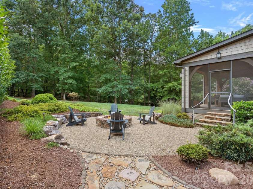 3813 Lakeside Drive, Charlotte, NC 28270.  MLS# CAR4403586, YatesRealty ID 37638. 