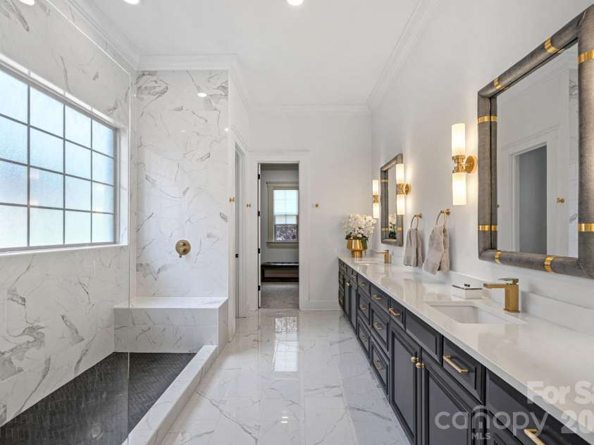 3813 Lakeside Drive, Charlotte, NC 28270.  MLS# CAR4403586, YatesRealty ID 37638. Primary Bathroom