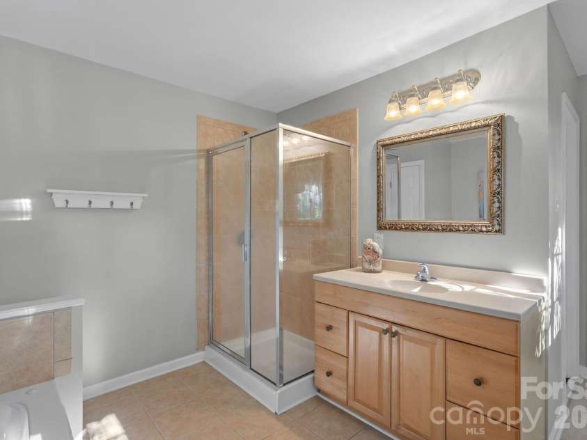 385 Sundown Road, Mooresville, NC 28117.  MLS# CAR4403698, YatesRealty ID 37639. 