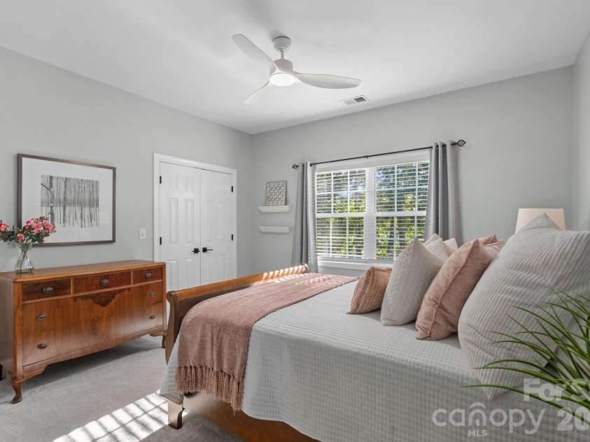 385 Sundown Road, Mooresville, NC 28117.  MLS# CAR4403698, YatesRealty ID 37639. 