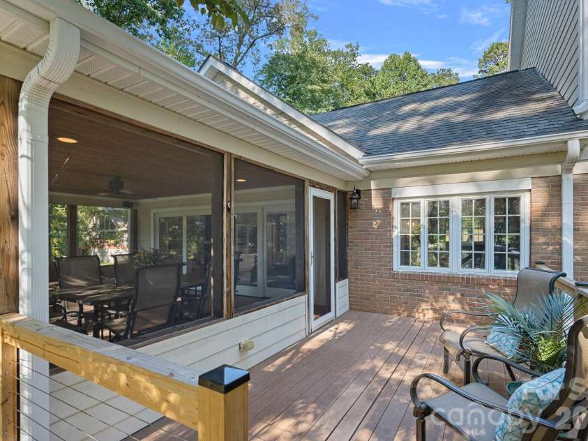 385 Sundown Road, Mooresville, NC 28117.  MLS# CAR4403698, YatesRealty ID 37639. 