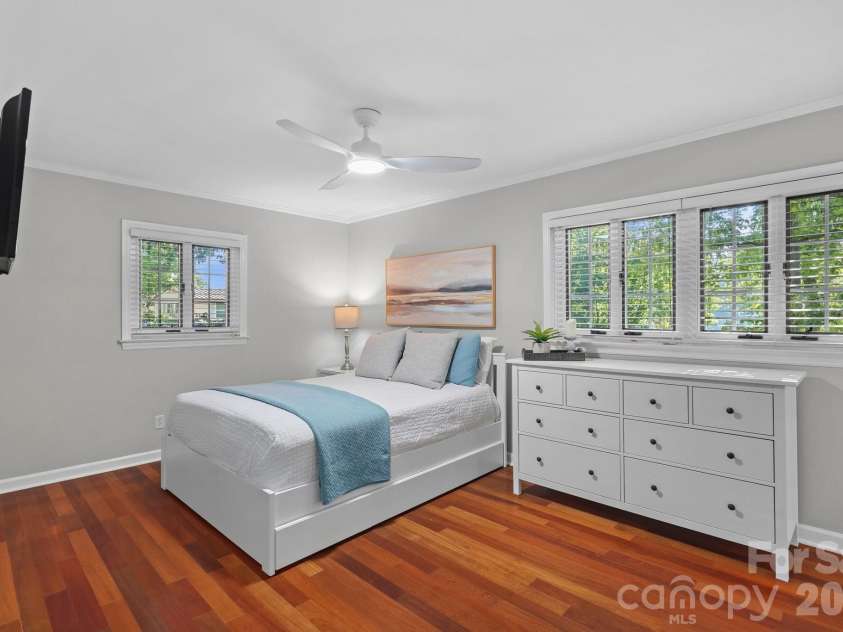 385 Sundown Road, Mooresville, NC 28117.  MLS# CAR4403698, YatesRealty ID 37639. Main Level Primary Suite