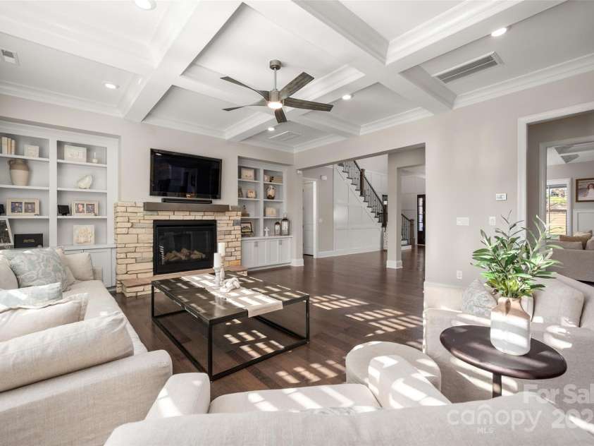 105 Downton Abbey Drive, Marvin, NC 28173.  MLS# CAR4332508, YatesRealty ID 3764. Additional features include crown molding and coiffured ceiling