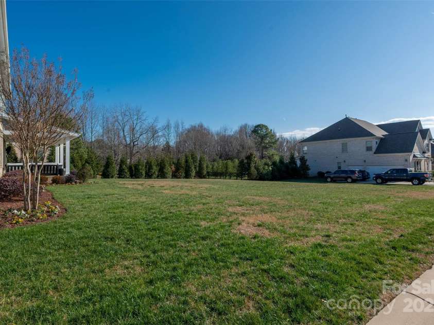 105 Downton Abbey Drive, Marvin, NC 28173.  MLS# CAR4332508, YatesRealty ID 3764. Large spacious rear yard