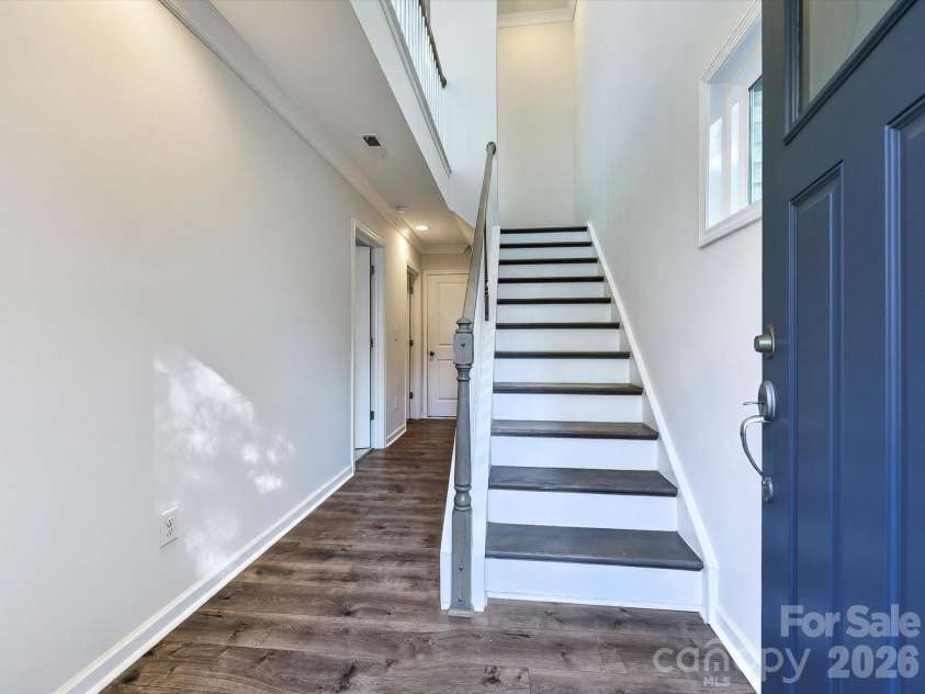 332 Hastings Run Drive, Charlotte, NC 28211.  MLS# CAR4337671, YatesRealty ID 3764. 