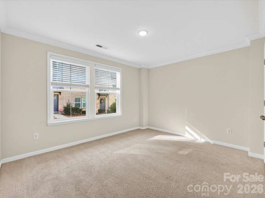332 Hastings Run Drive, Charlotte, NC 28211.  MLS# CAR4337671, YatesRealty ID 3764. 