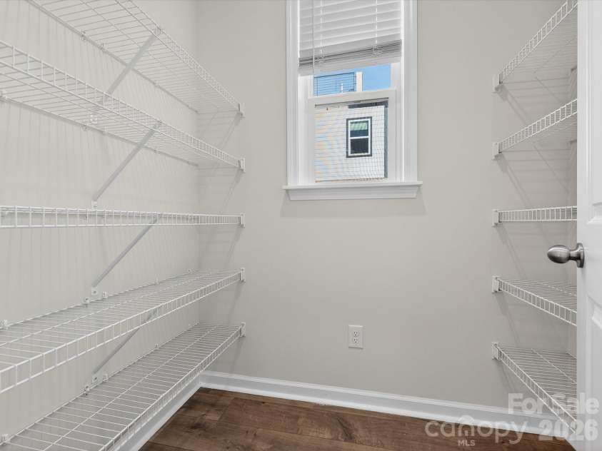 332 Hastings Run Drive, Charlotte, NC 28211.  MLS# CAR4337671, YatesRealty ID 3764. 
