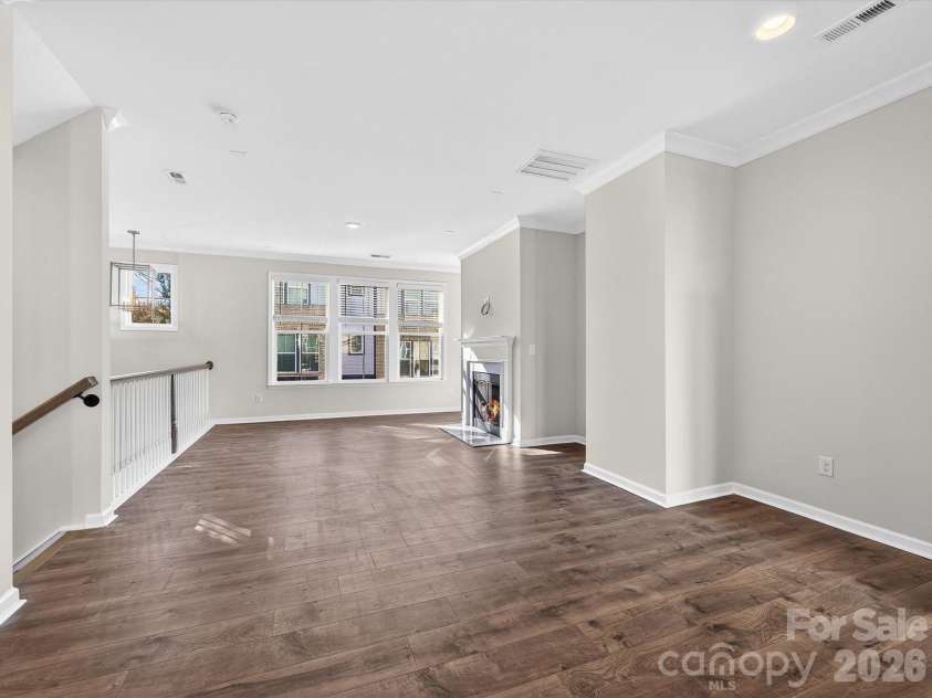 332 Hastings Run Drive, Charlotte, NC 28211.  MLS# CAR4337671, YatesRealty ID 3764. 