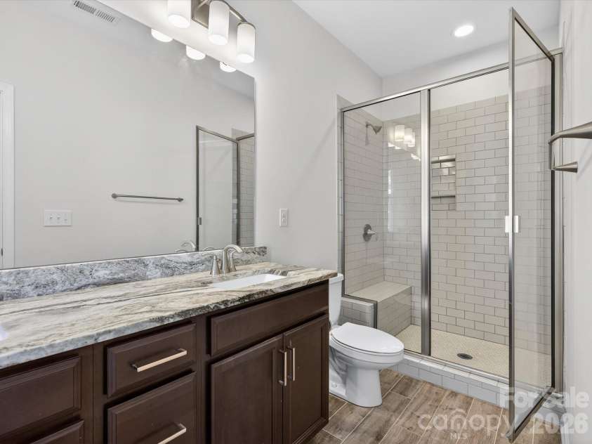 332 Hastings Run Drive, Charlotte, NC 28211.  MLS# CAR4337671, YatesRealty ID 3764. 