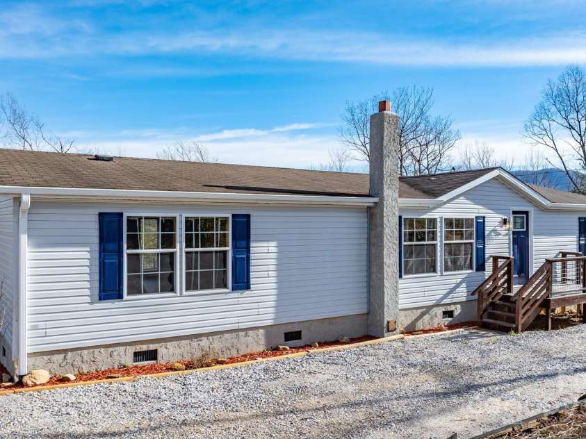 459 Vaughn Road, Spruce Pine, NC 28777.  MLS# CAR4240761, YatesRealty ID 3764. 