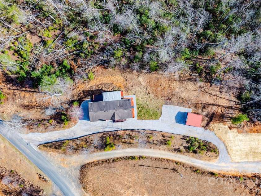 459 Vaughn Road, Spruce Pine, NC 28777.  MLS# CAR4240761, YatesRealty ID 3764. 