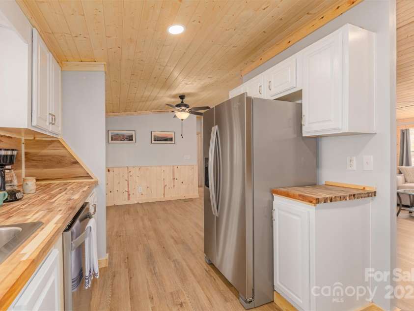 459 Vaughn Road, Spruce Pine, NC 28777.  MLS# CAR4240761, YatesRealty ID 3764. Kitchen