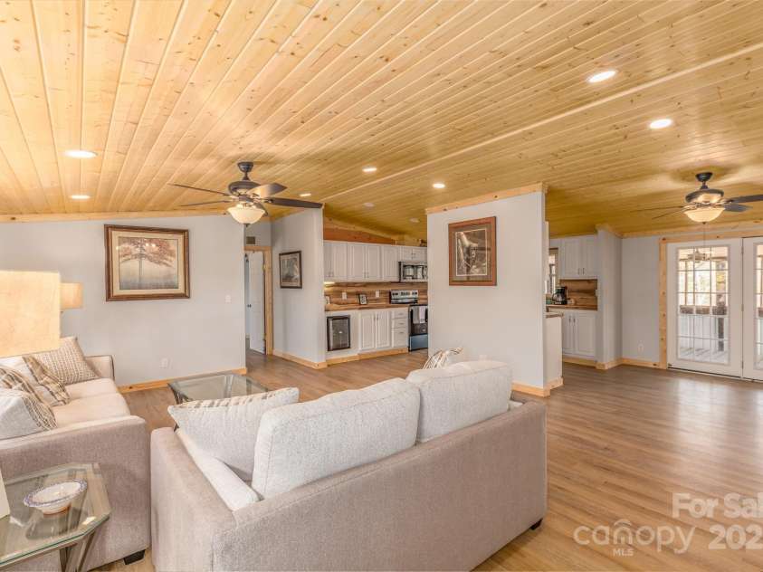 459 Vaughn Road, Spruce Pine, NC 28777.  MLS# CAR4240761, YatesRealty ID 3764. Open floor plan