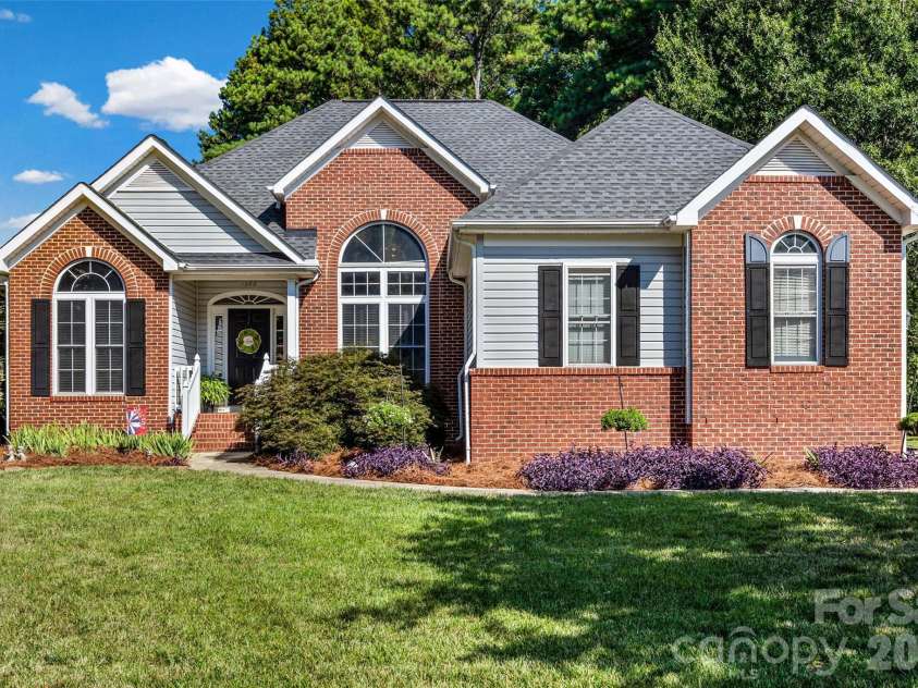 1398 The Crossing, Rock Hill, SC 29732.  MLS# CAR4393827, YatesRealty ID 37640. 