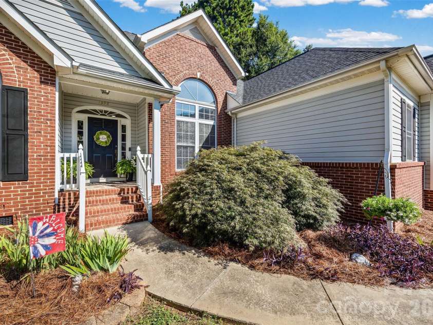 1398 The Crossing, Rock Hill, SC 29732.  MLS# CAR4393827, YatesRealty ID 37640. 