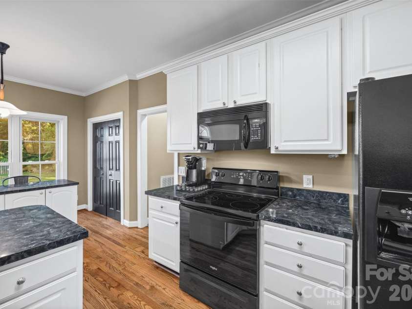 1398 The Crossing, Rock Hill, SC 29732.  MLS# CAR4393827, YatesRealty ID 37640. 